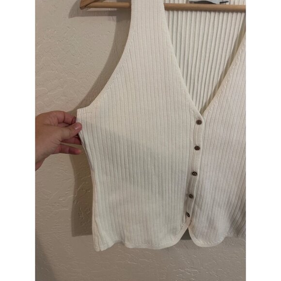 Anthropologie Greylin White Ribbed Buttoned Vest - Picture 4 of 10